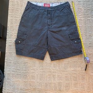 #1214 Levi’s Cargo Shorts